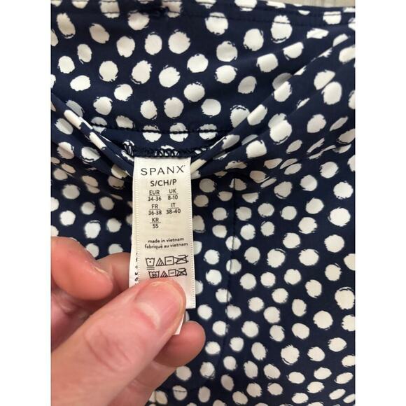 SPANX Pants - SPANX Women's Shorts Small Navy Blue White Polka Dot Pull On Stretch Comfort NWT